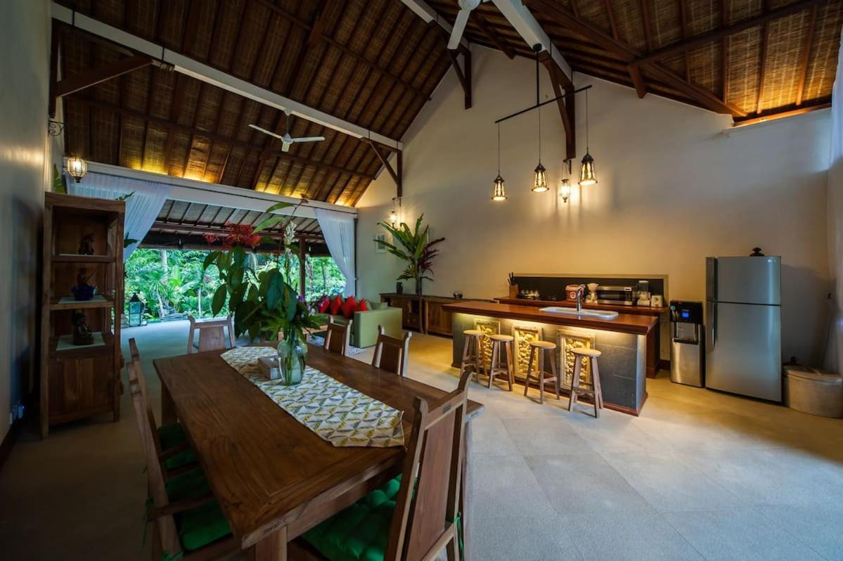 Luxury 3Br Infinity Jungle View Aashaya Villa Ubud Extérieur photo