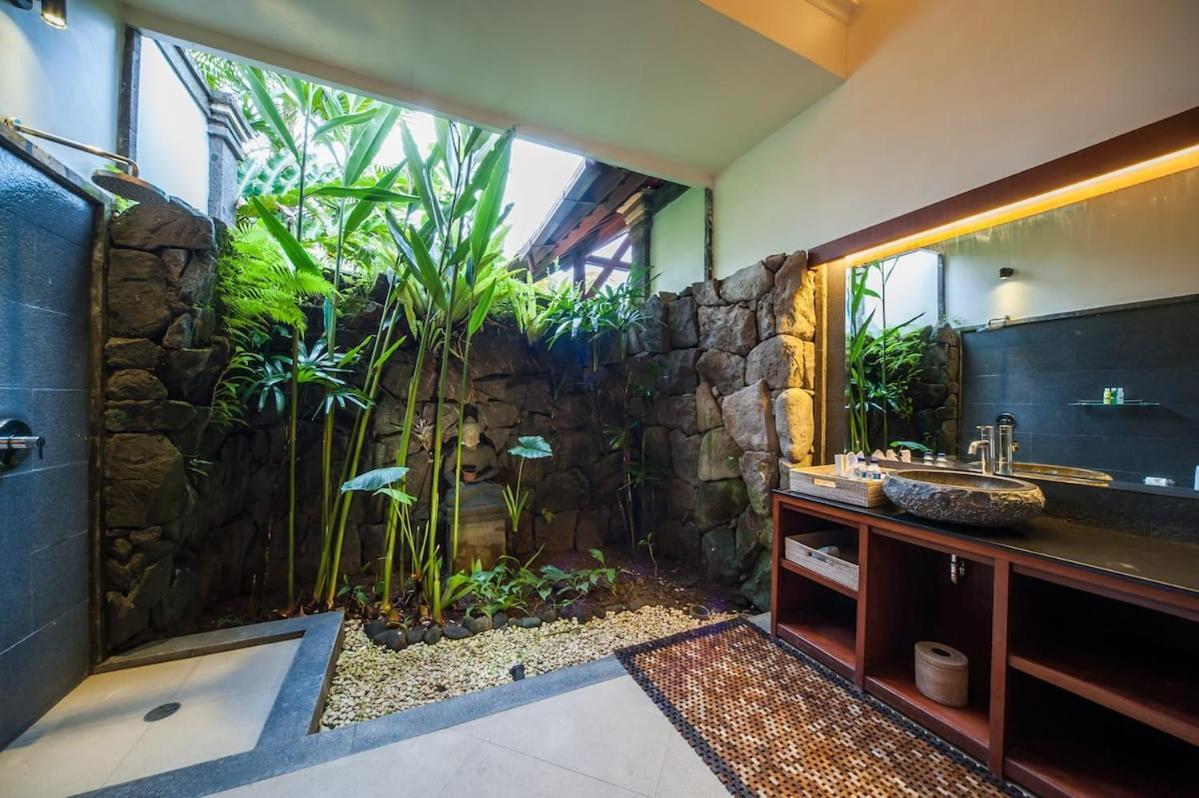 Luxury 3Br Infinity Jungle View Aashaya Villa Ubud Extérieur photo